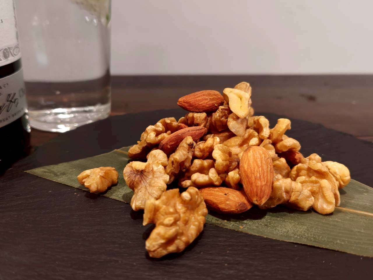 【岡山鬼燻】燻製ナッツ